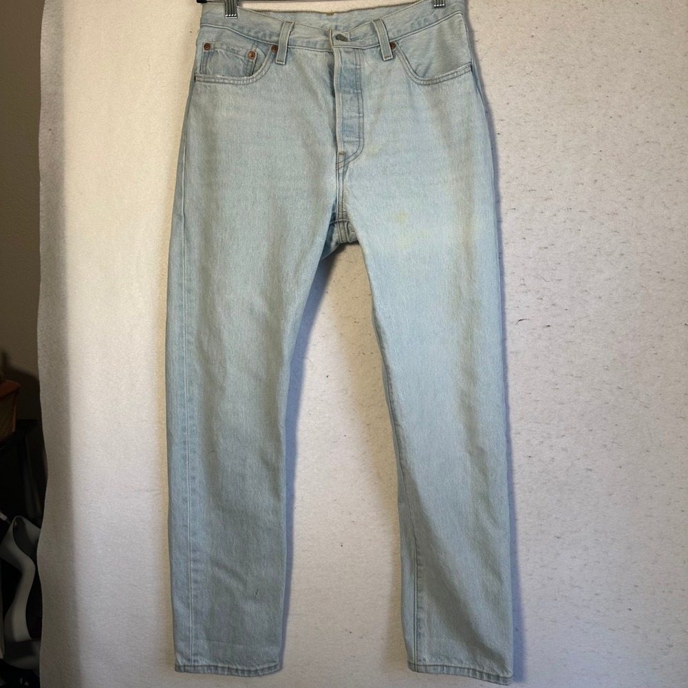 Levis 501 Original Fit Jeans Mens 29x30 Light Wash Blue Button Fly 12501-0381